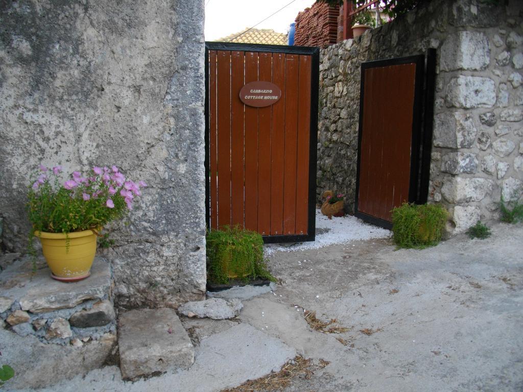 Carsazzio Cottage House Kariá Exterior foto
